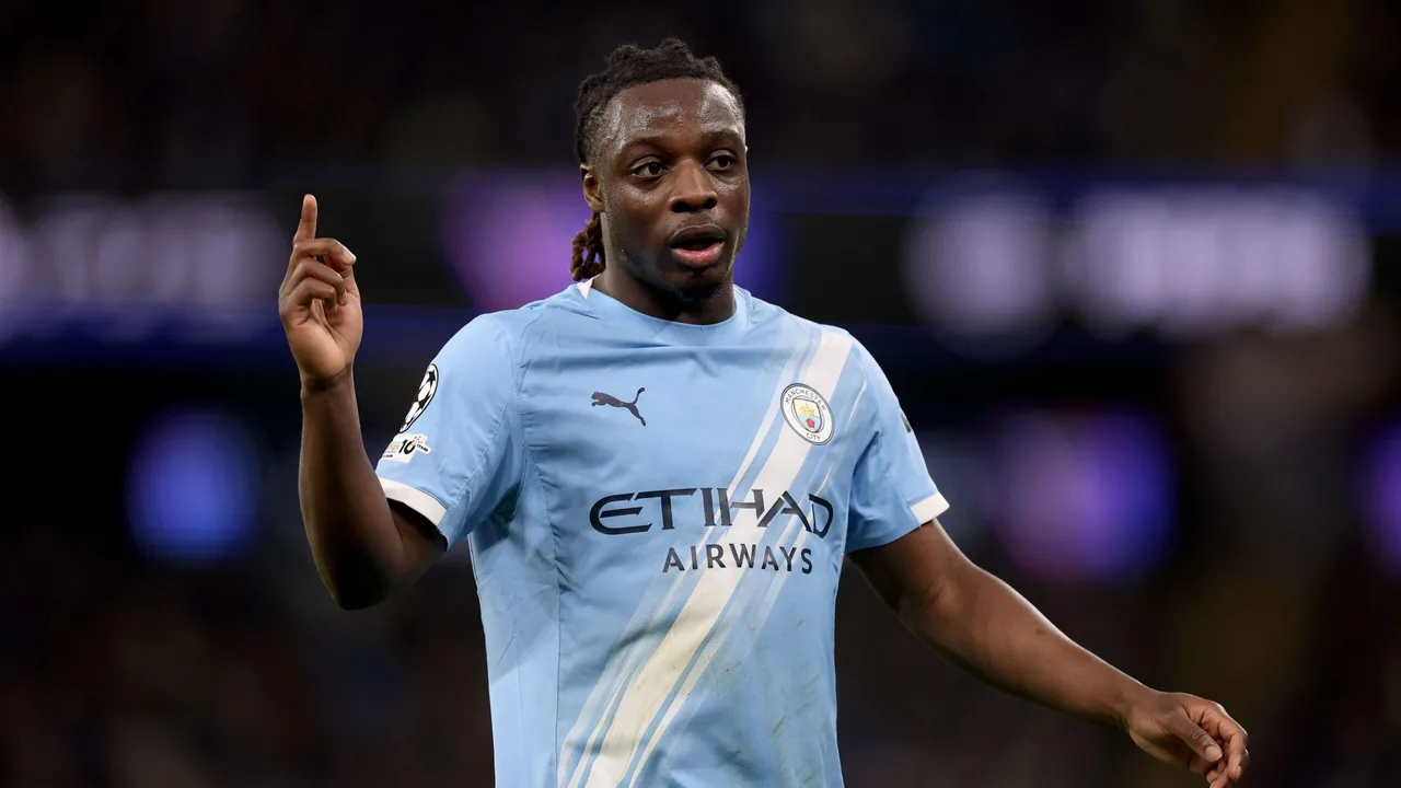 جيريمي دوكو يطالب لاعبي مانشستر سيتي بتعويض الخروج الأوروبي أمام أرسنال بكأس كاراباو